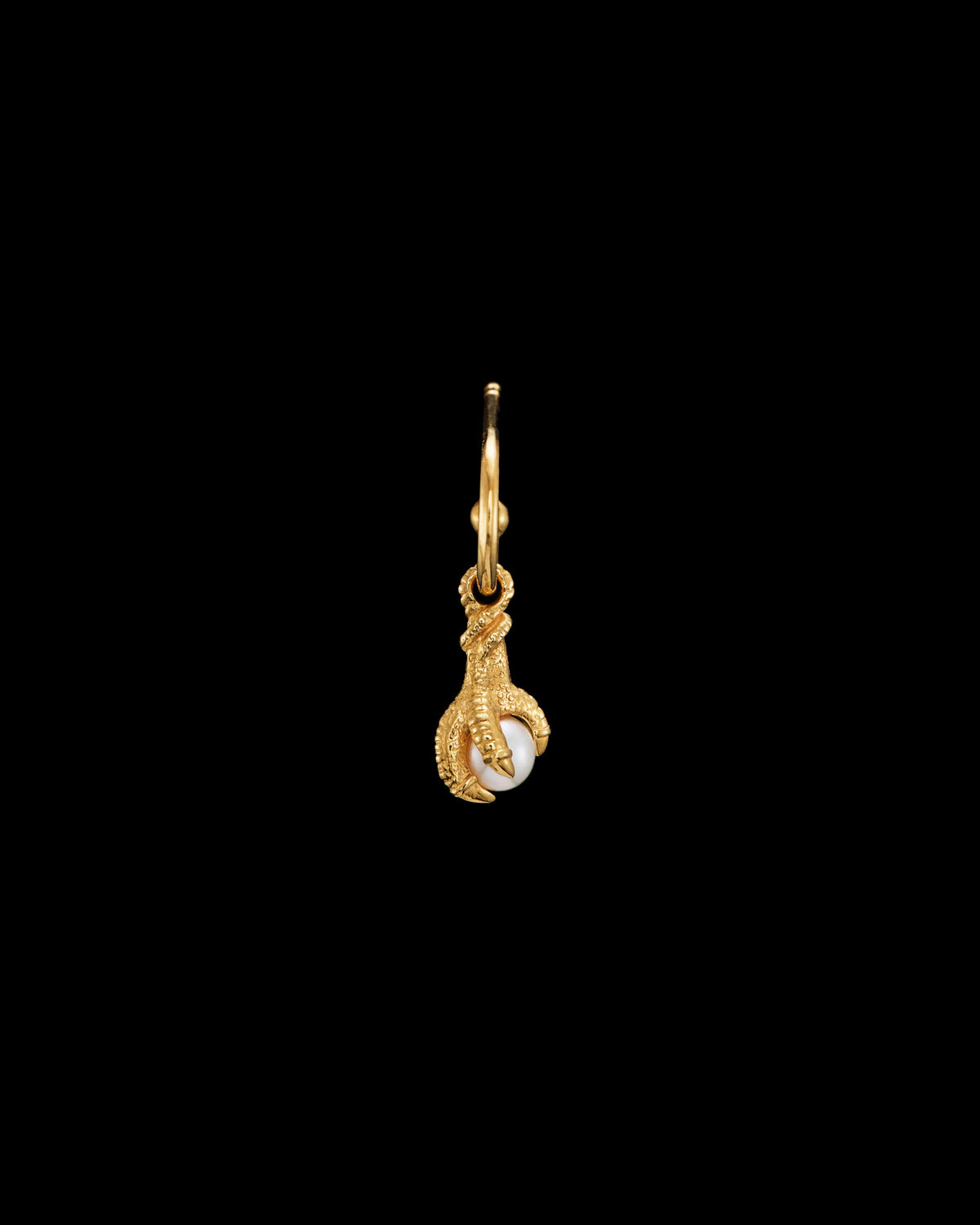 TINY CLAW PEARL EARRING