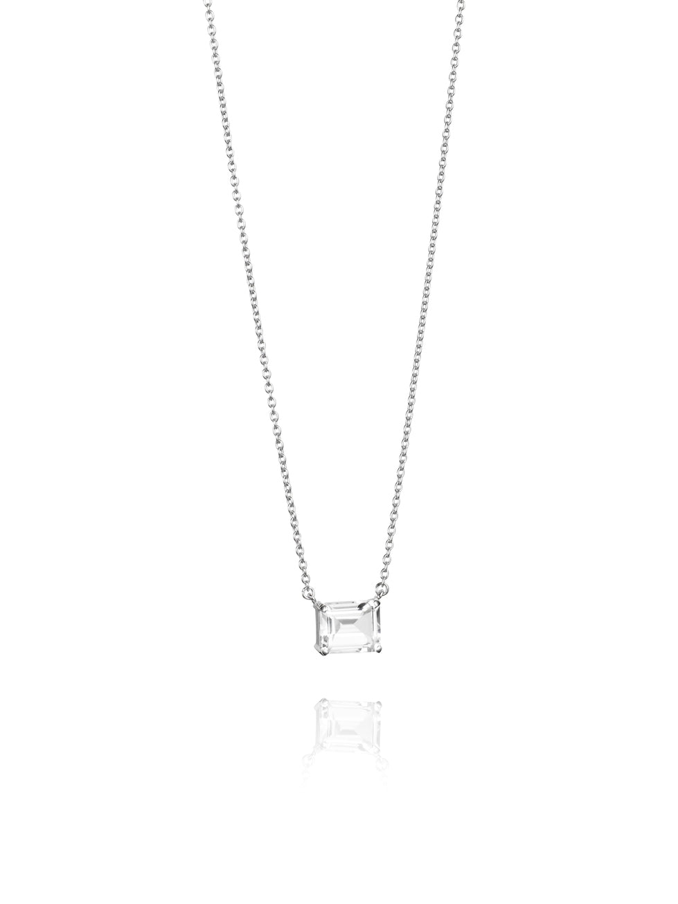 A Clear Dream Necklace