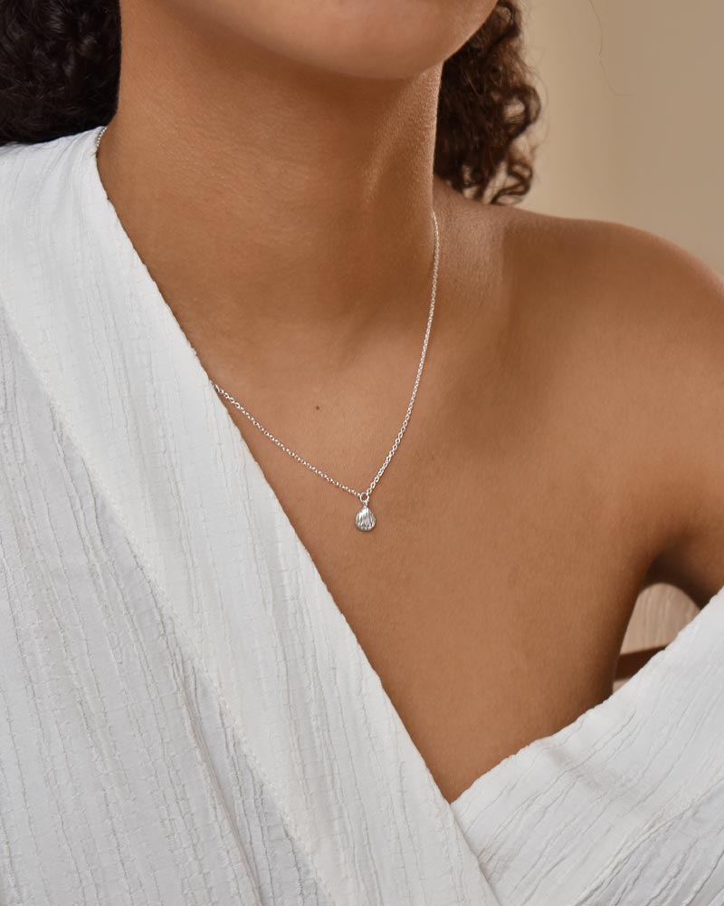 BEACH Single Necklace