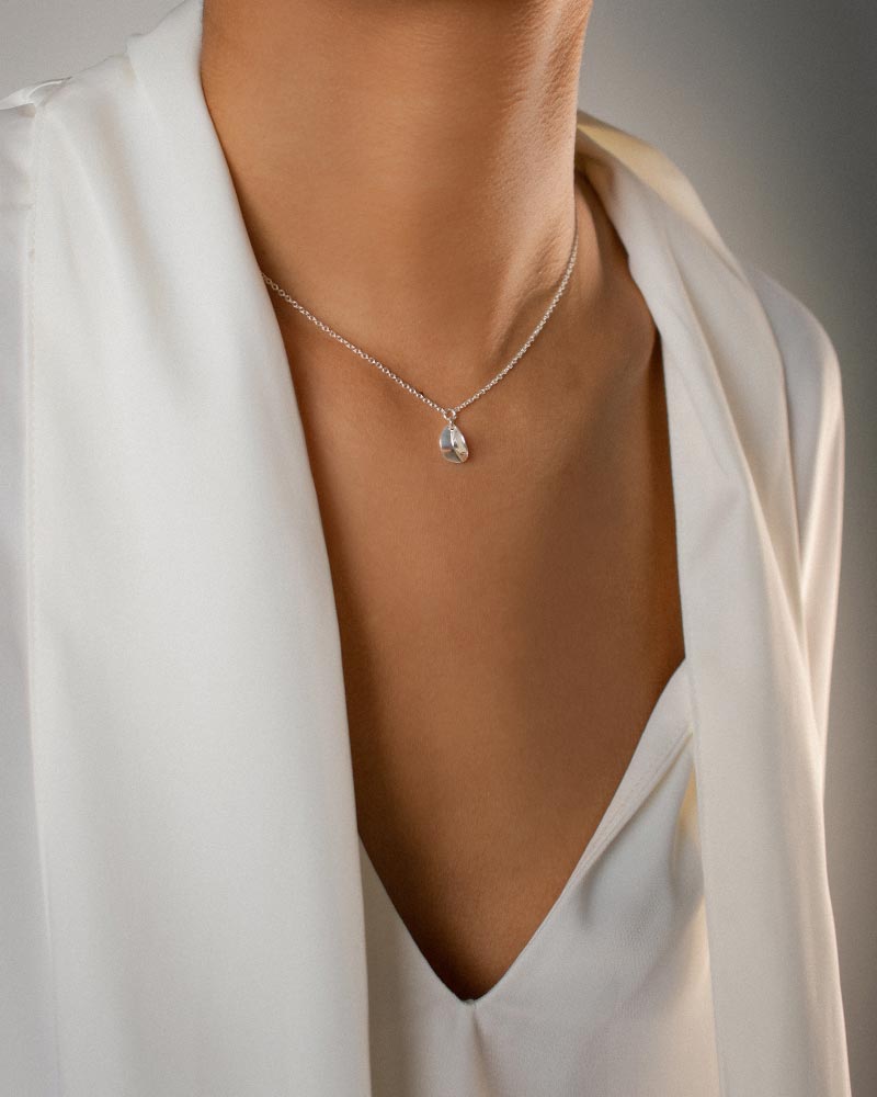 BOTANICA DROP NECKLACE