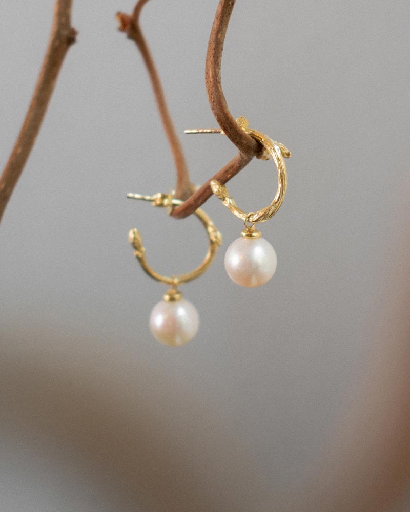 BRANCH PEARL HOOPS