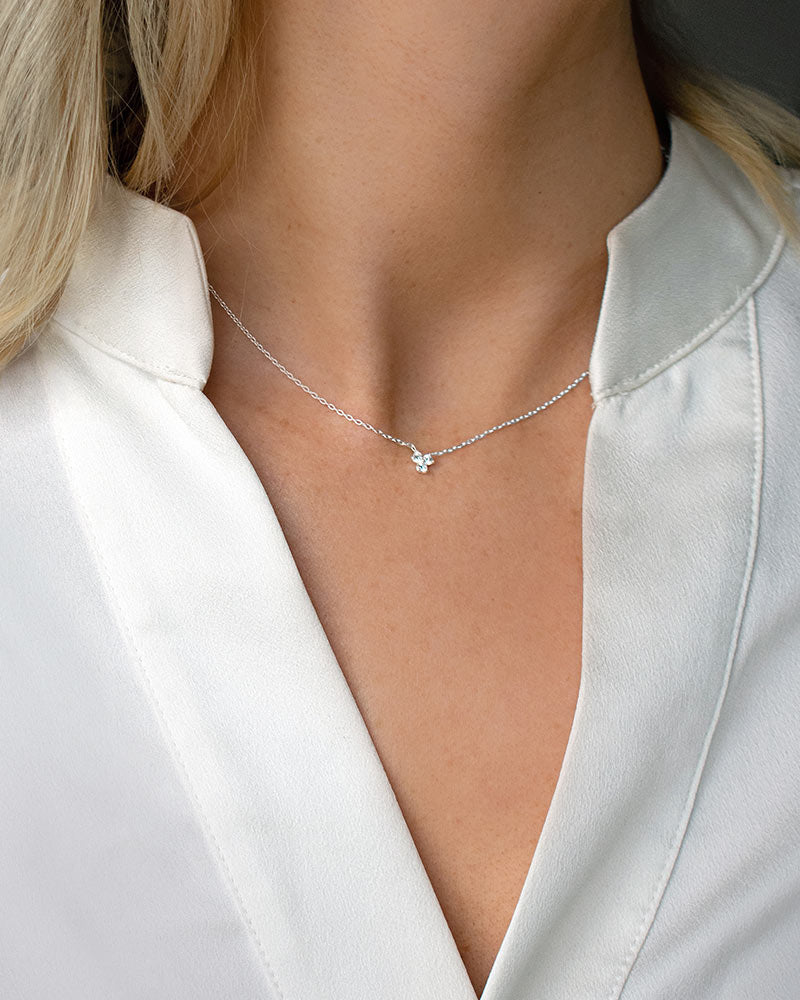 Petite star necklace