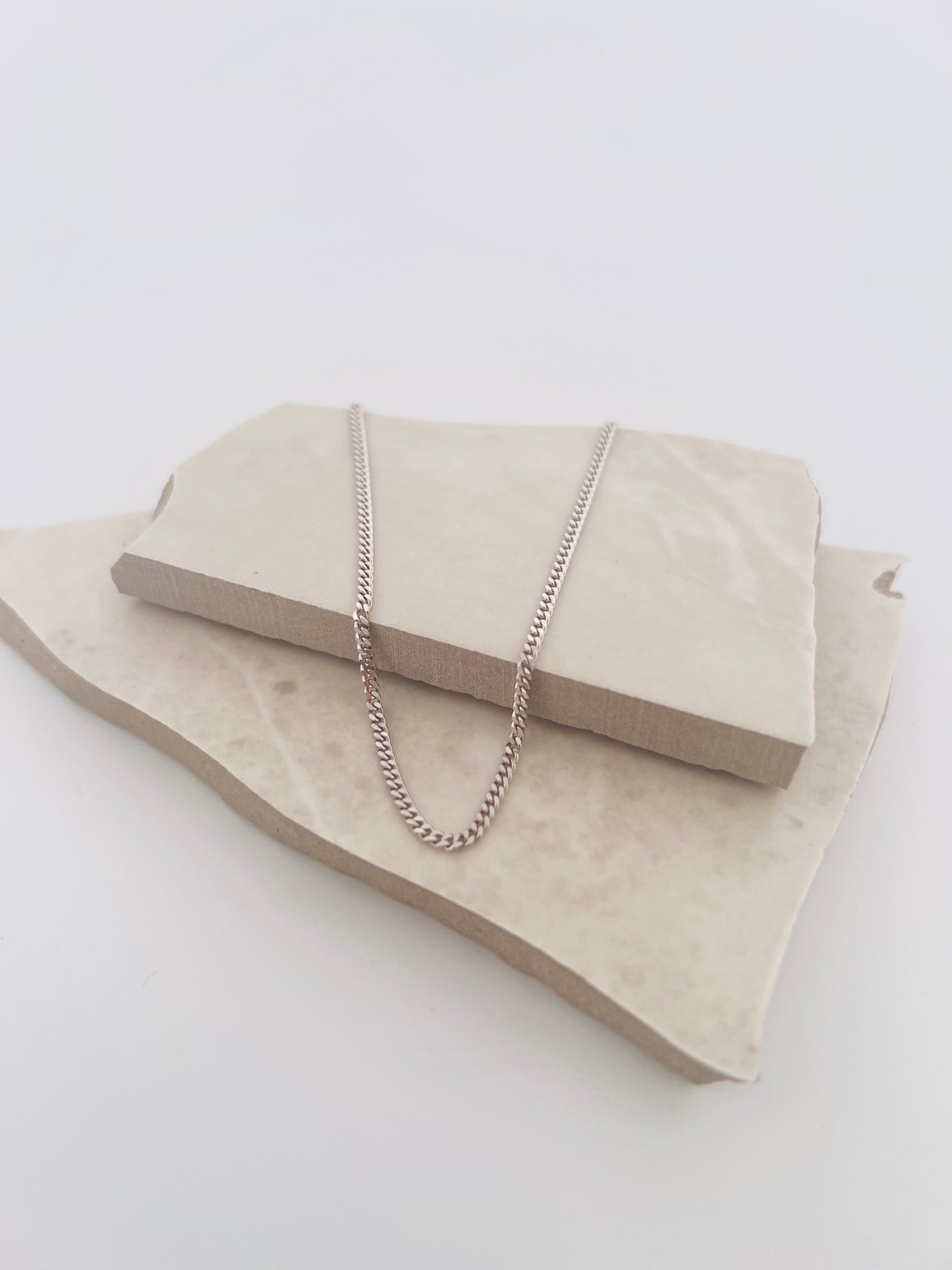 Second hand . Halsband - 35,5 cm