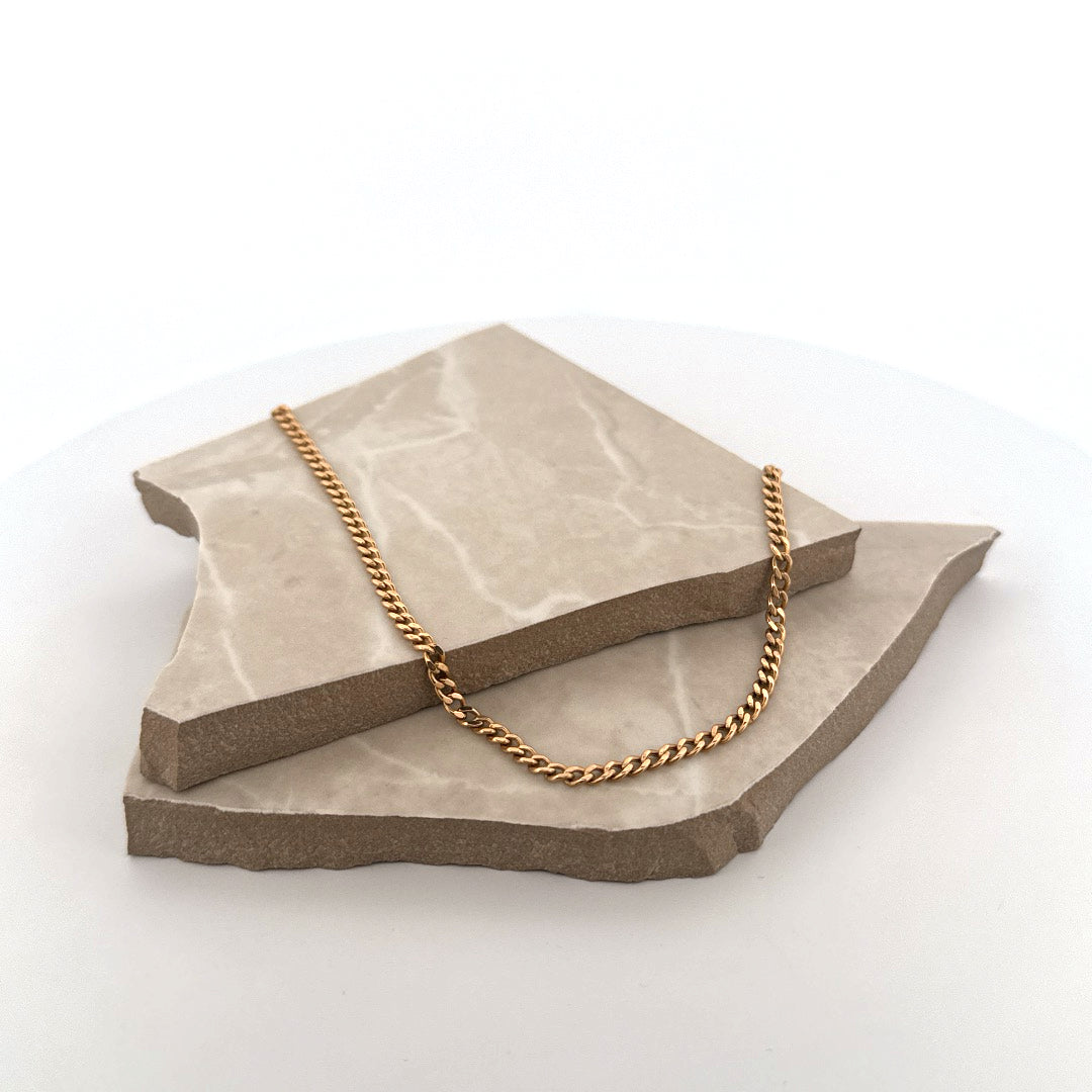 Second hand . Halsband - 45 cm