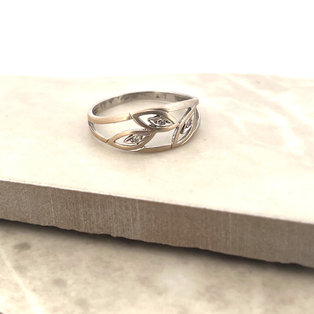 Second hand . Ring - stl. 17.75