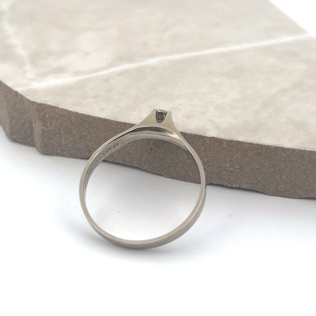 Second hand . Ring - stl. 18