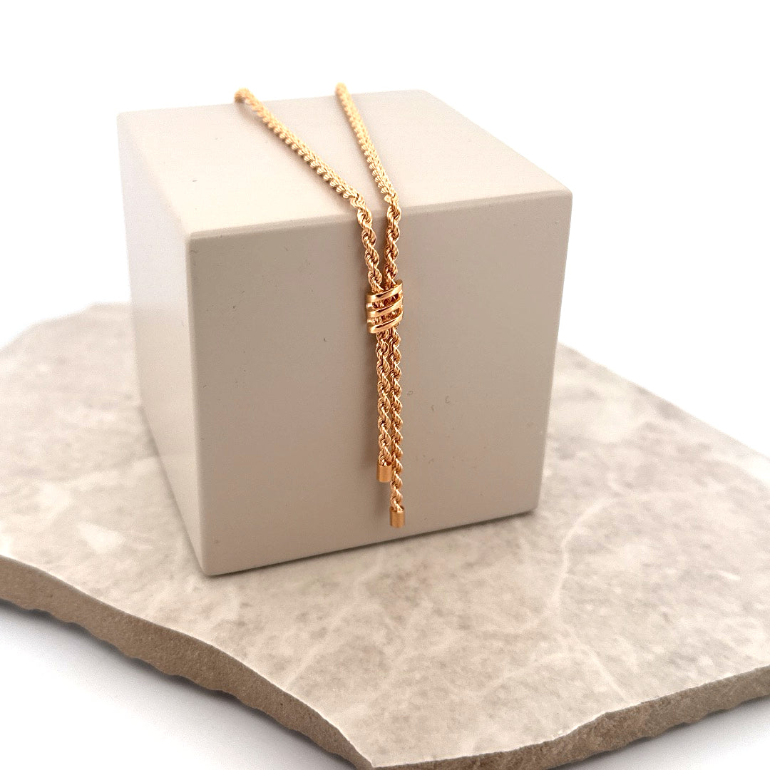 Second hand . Halsband - 44 cm