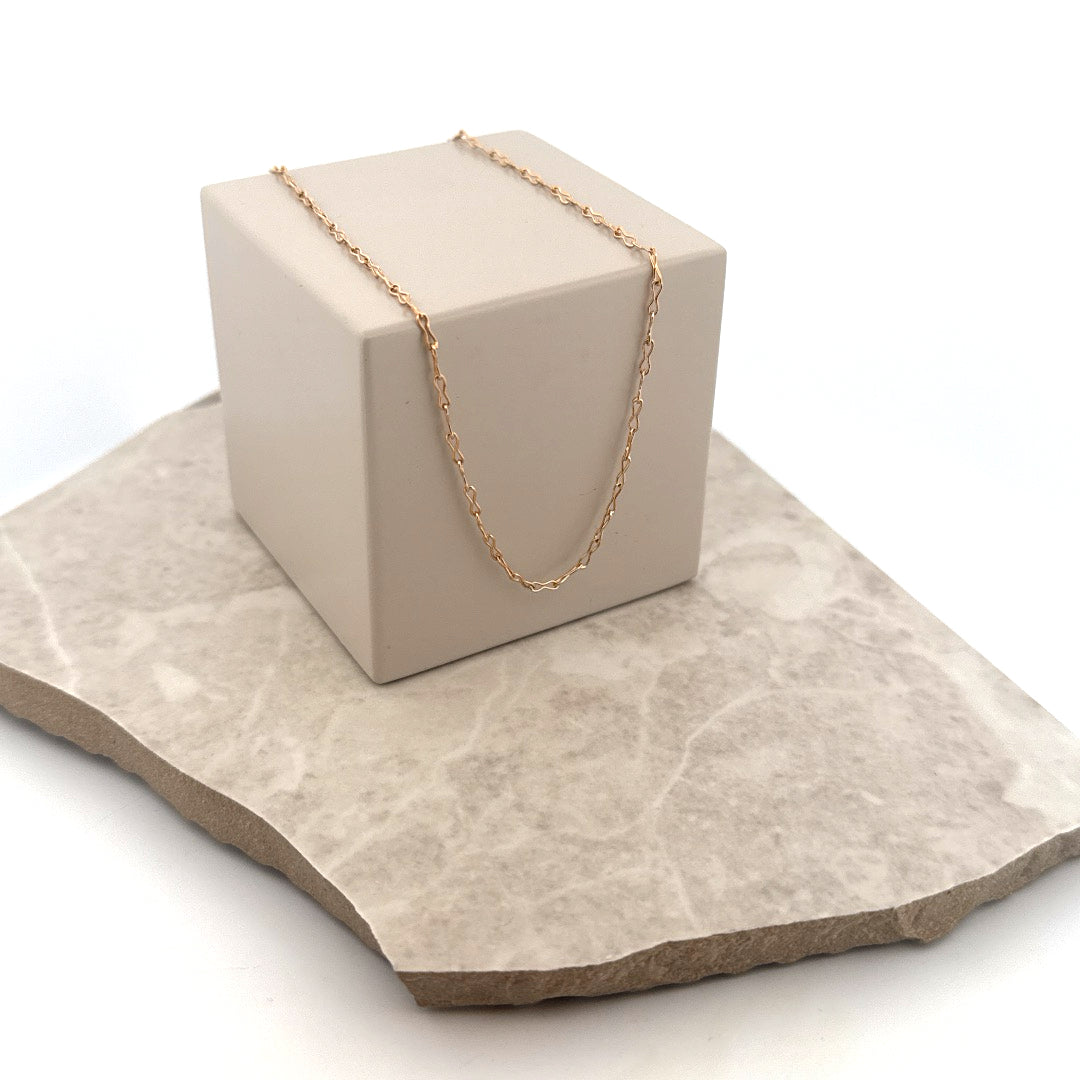 Second hand . Halsband - 45 cm