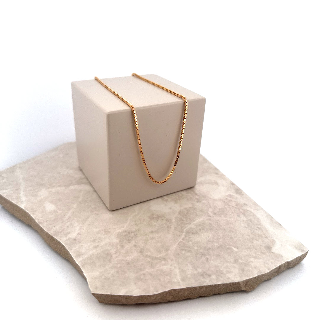 Second hand . Halsband - 60 cm
