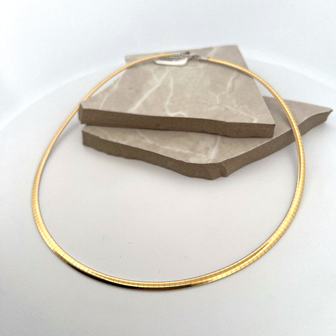 Second hand . Halsband - 42 cm