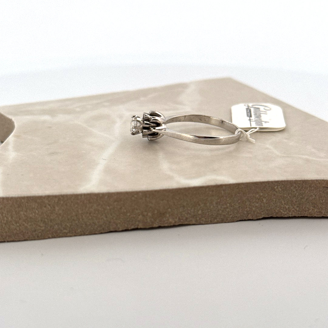 Second hand . Ring - stl. 17