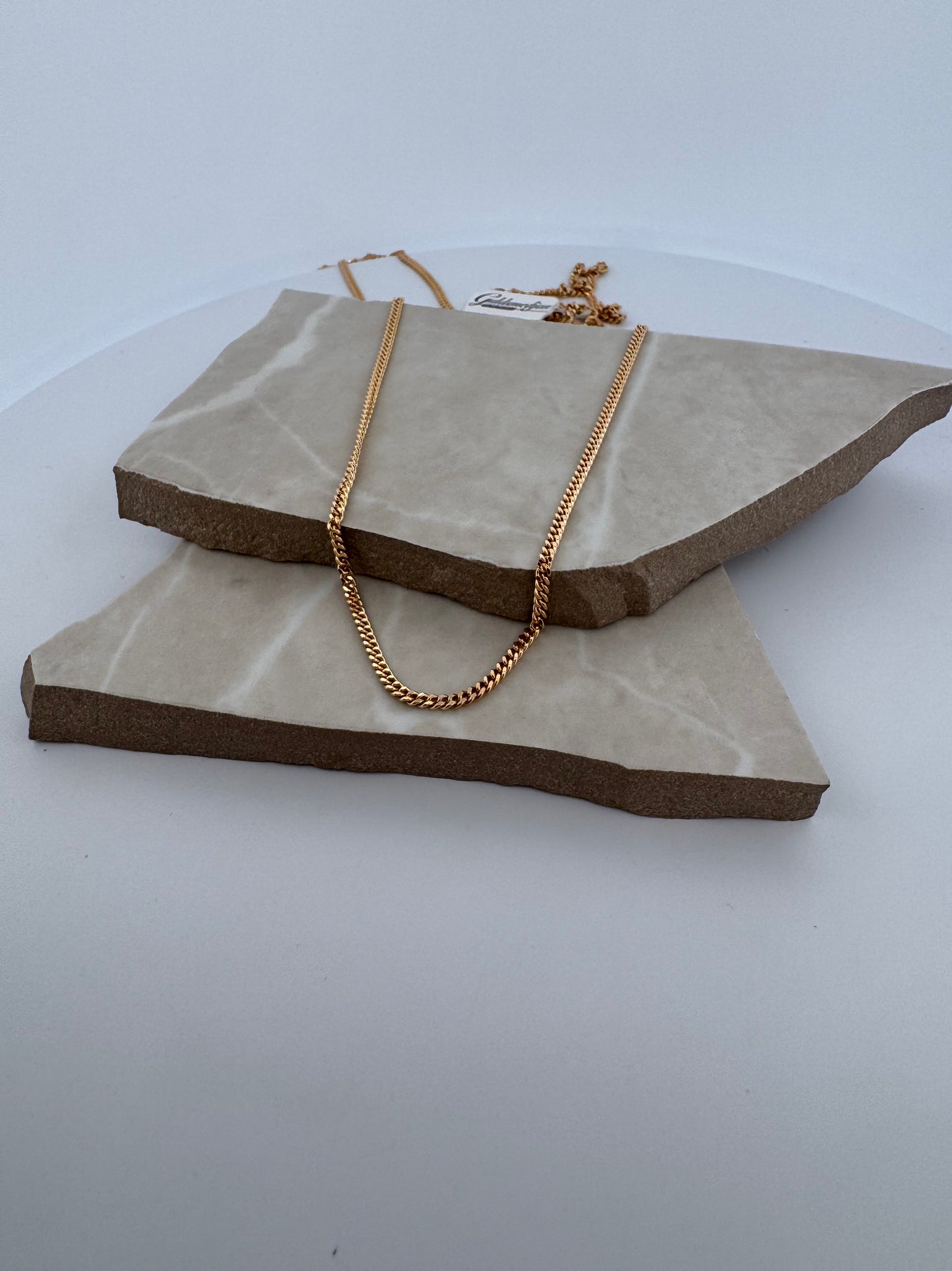Second hand . Halsband - 80cm