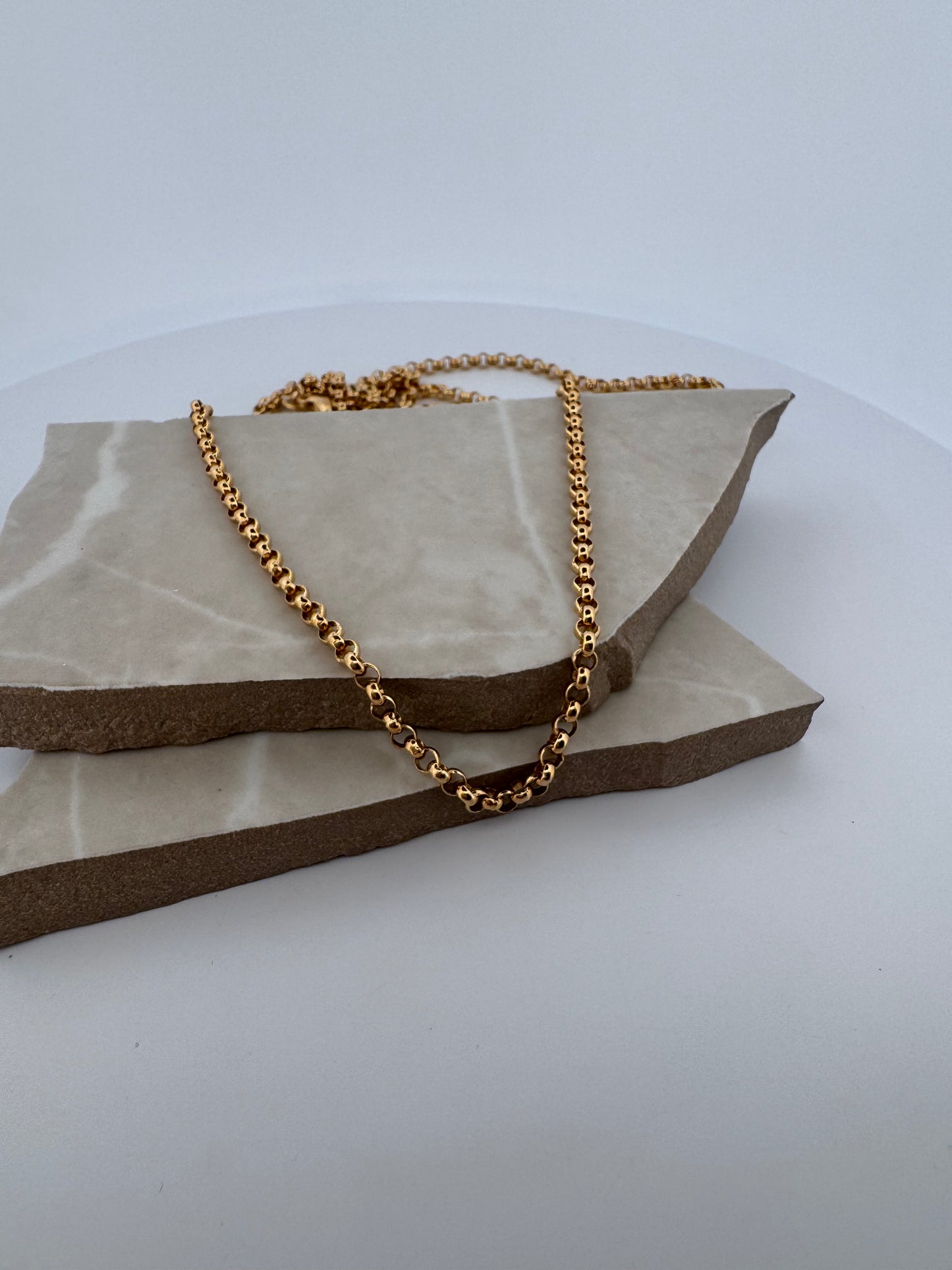 Second hand . Halsband - 80cm