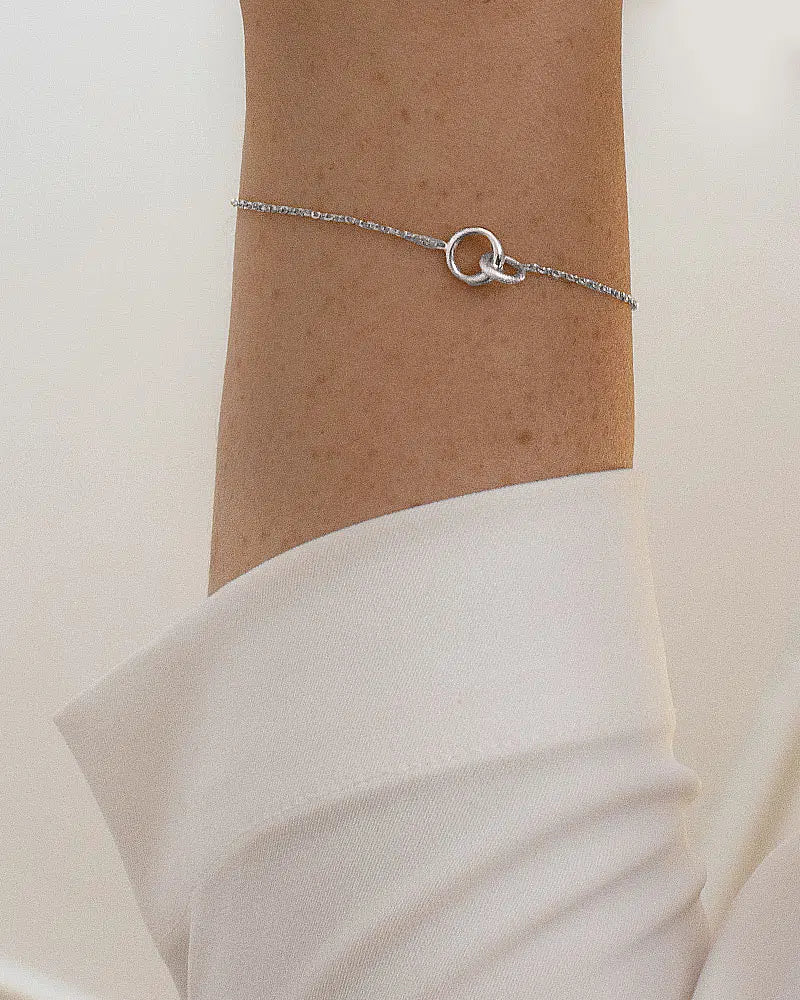 Les Amis drop bracelet