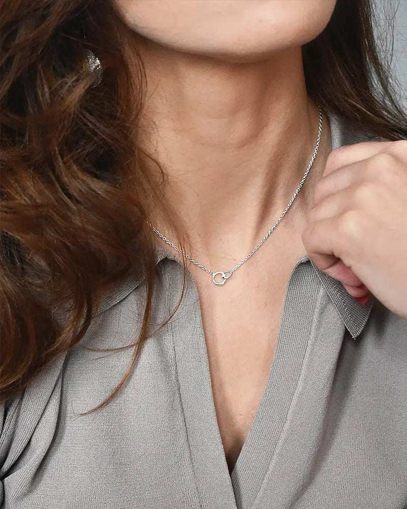 Les Amis drop necklace
