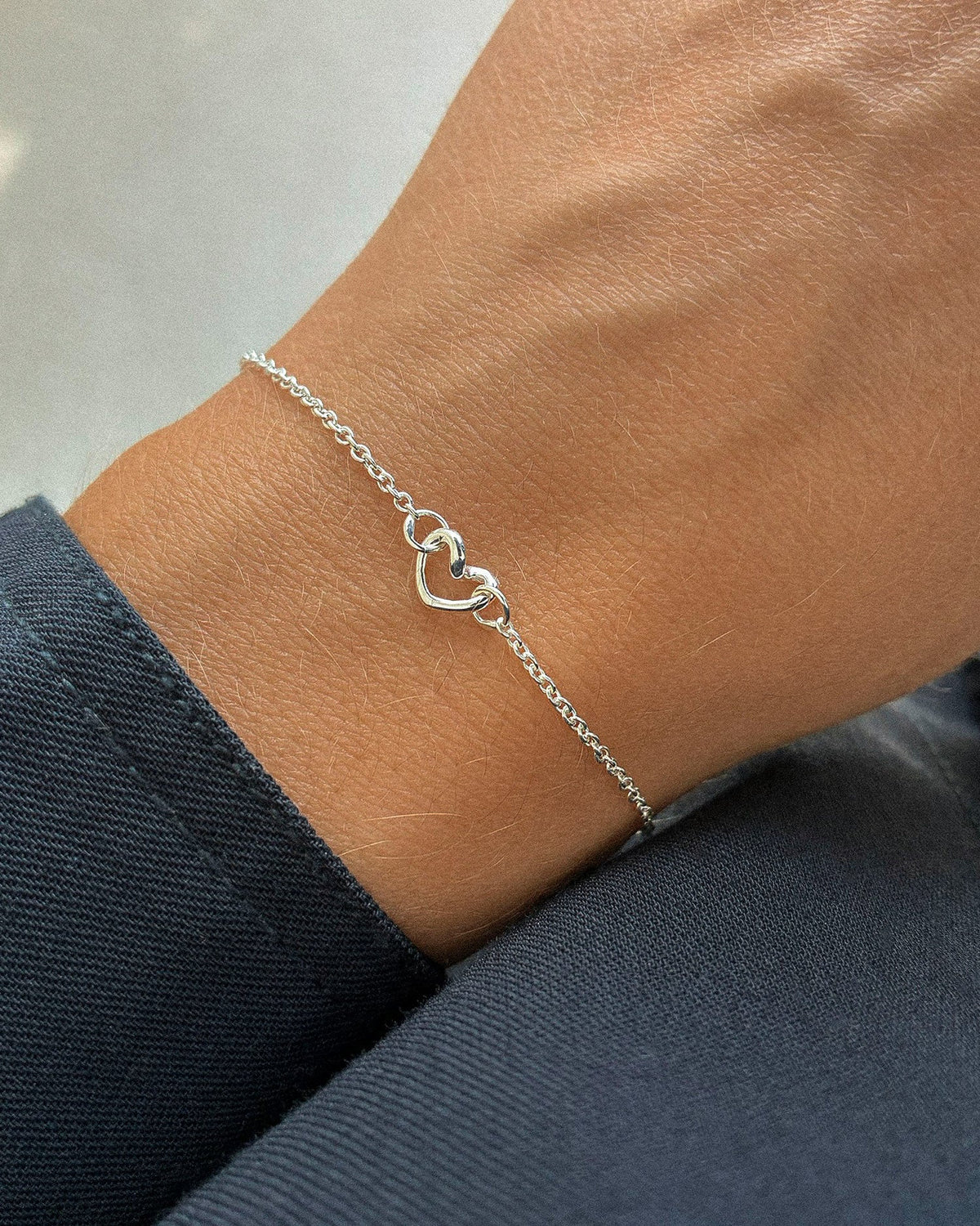 Love Vibe petite bracelet