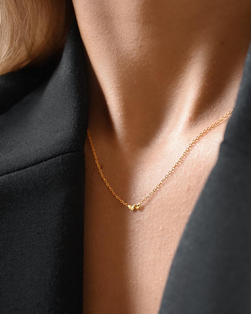 Loving heart necklace gold