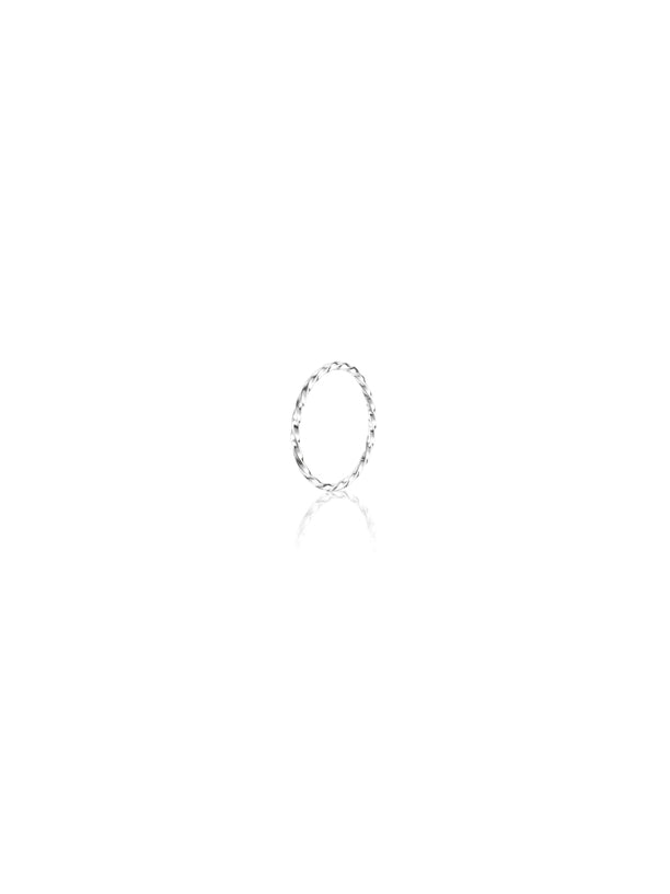 Twisted Orbit Plain Ring