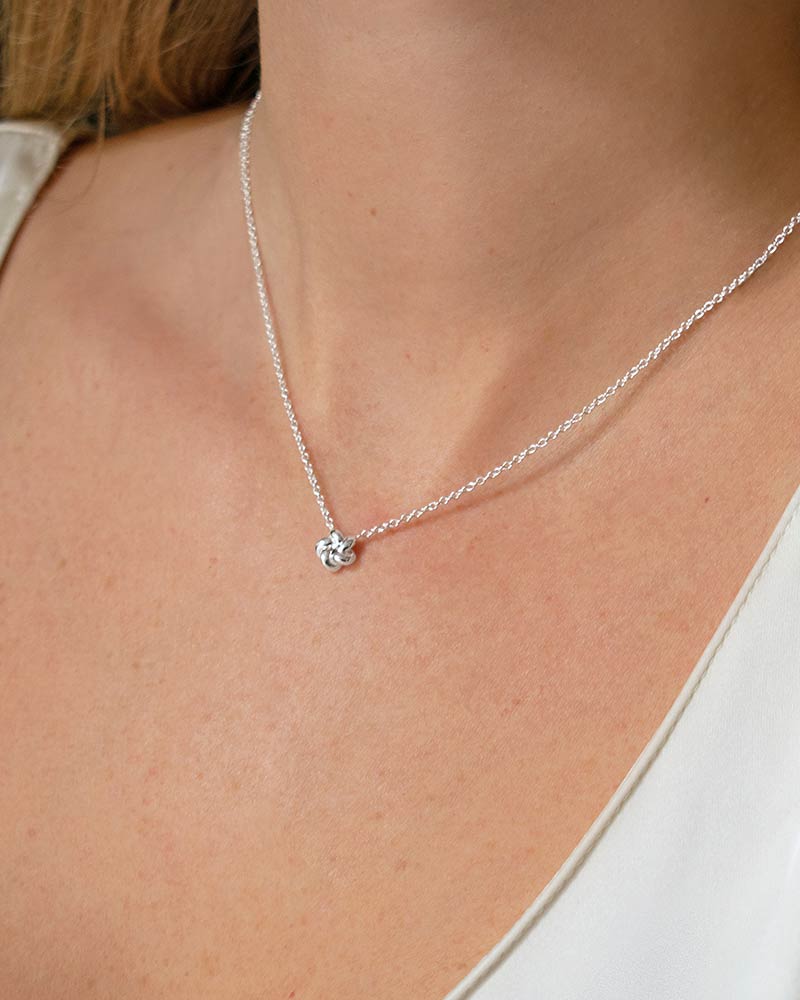 Empower small necklace