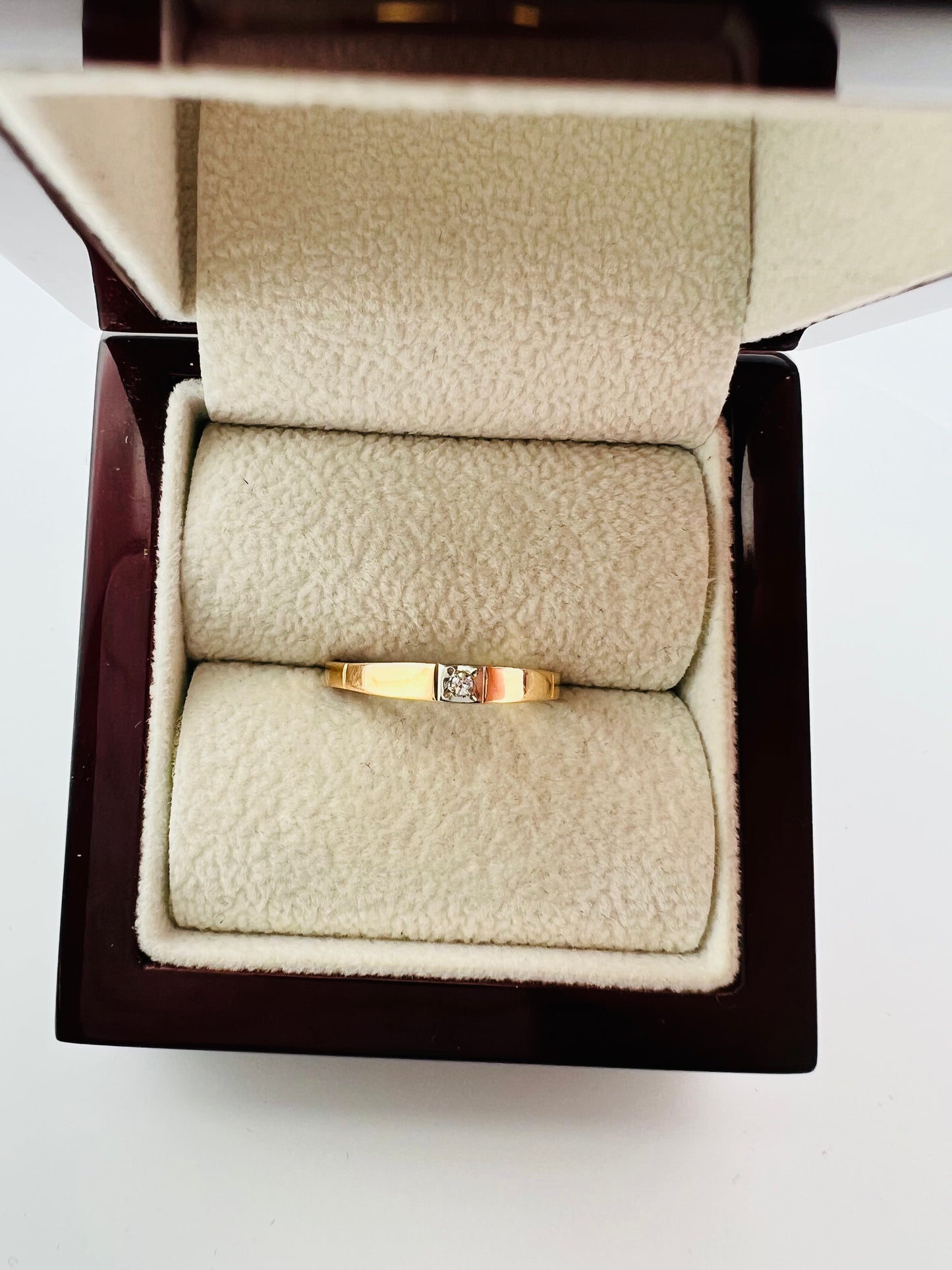 Second hand . Ring - stl. 18,75