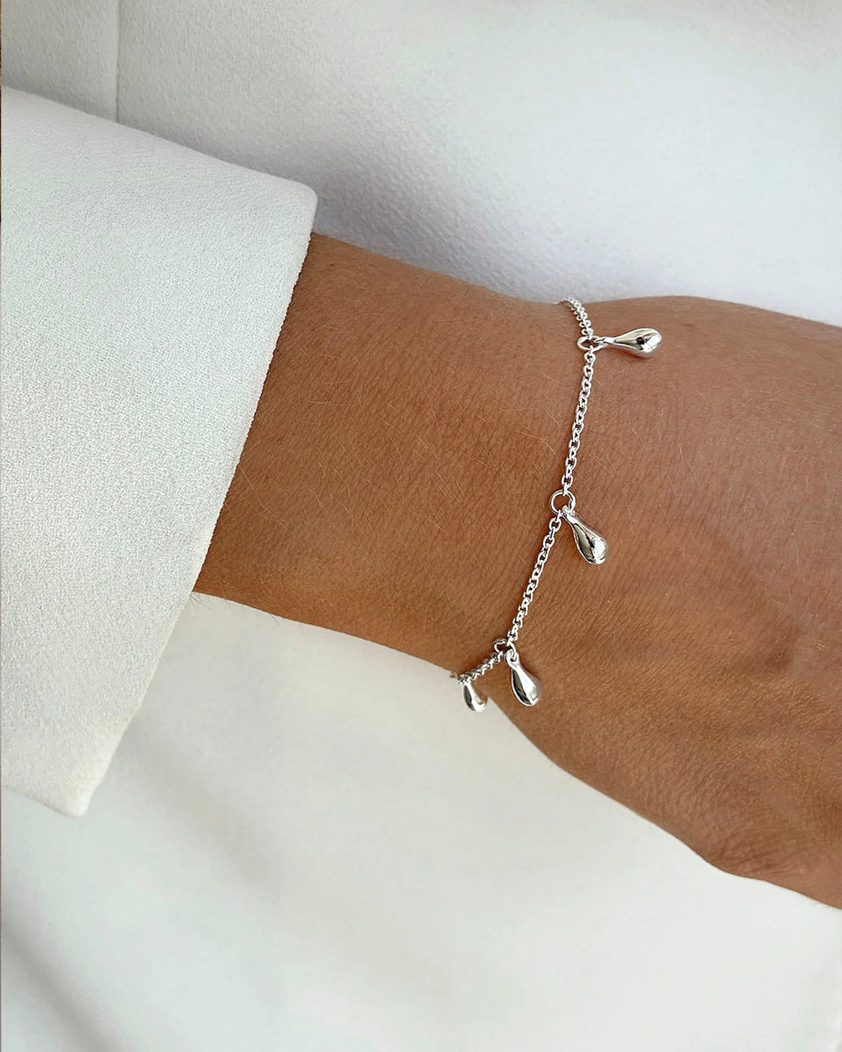 Droplet full bracelet