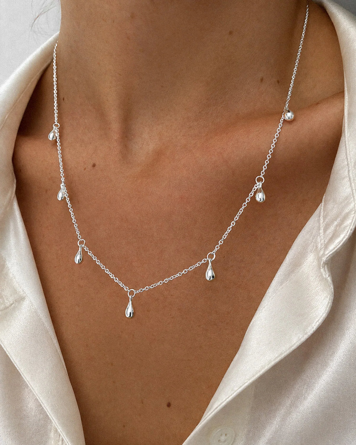 Droplet full necklace