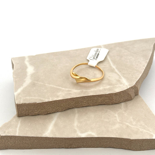 Second hand . Ring - stl. 20.5