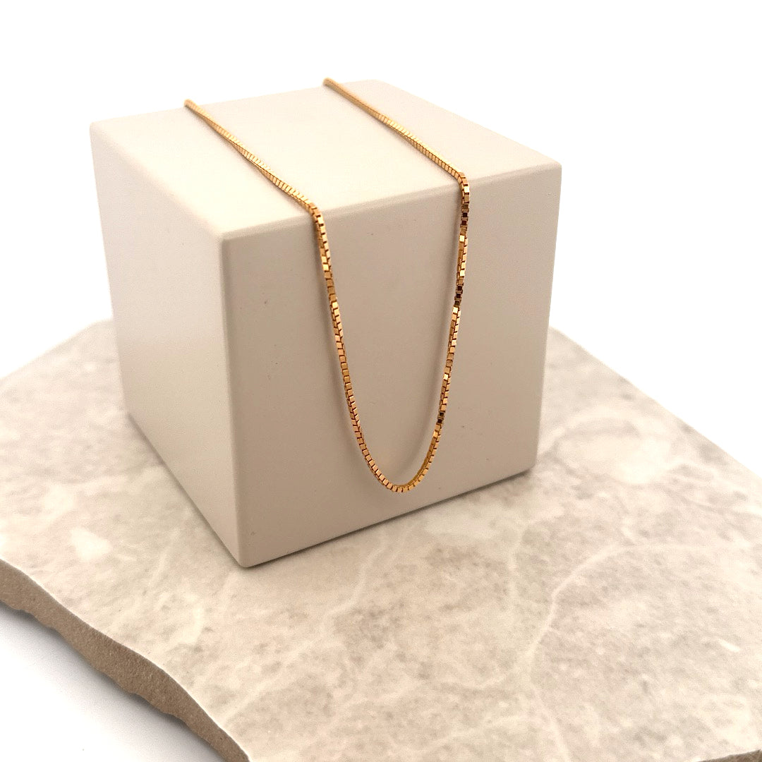 Second hand . Halsband - 38.5 cm