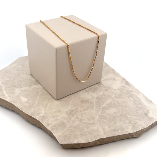 Second hand . Halsband - 39 cm