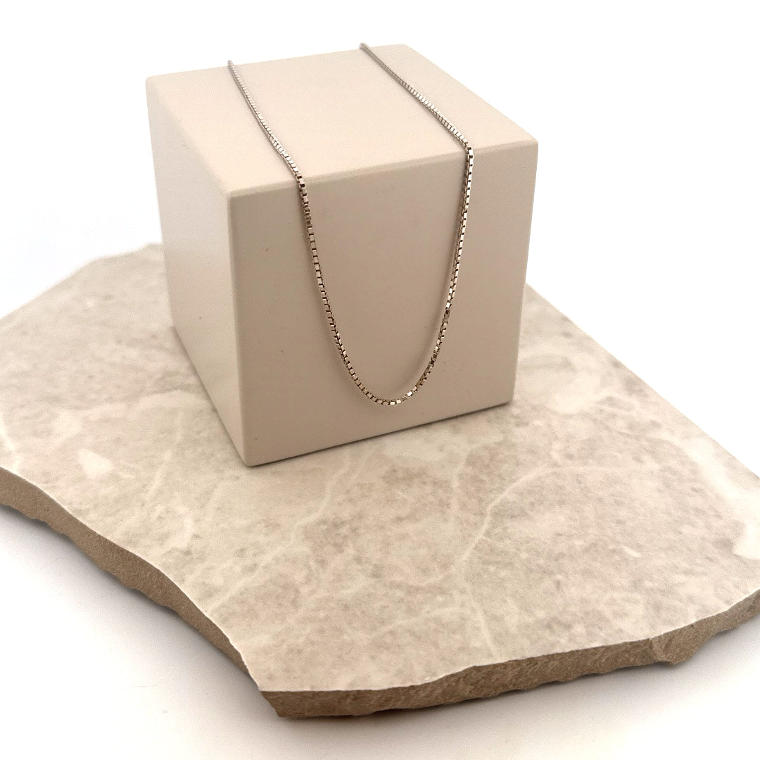 Second hand . Halsband - 43 cm