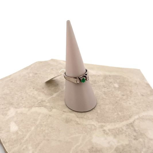 Second hand . Ring
