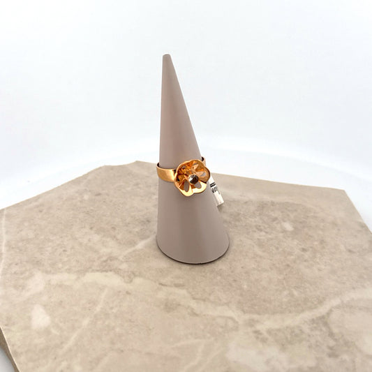 Second hand . Ring