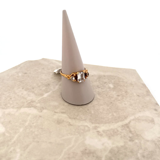 Second hand . Ring