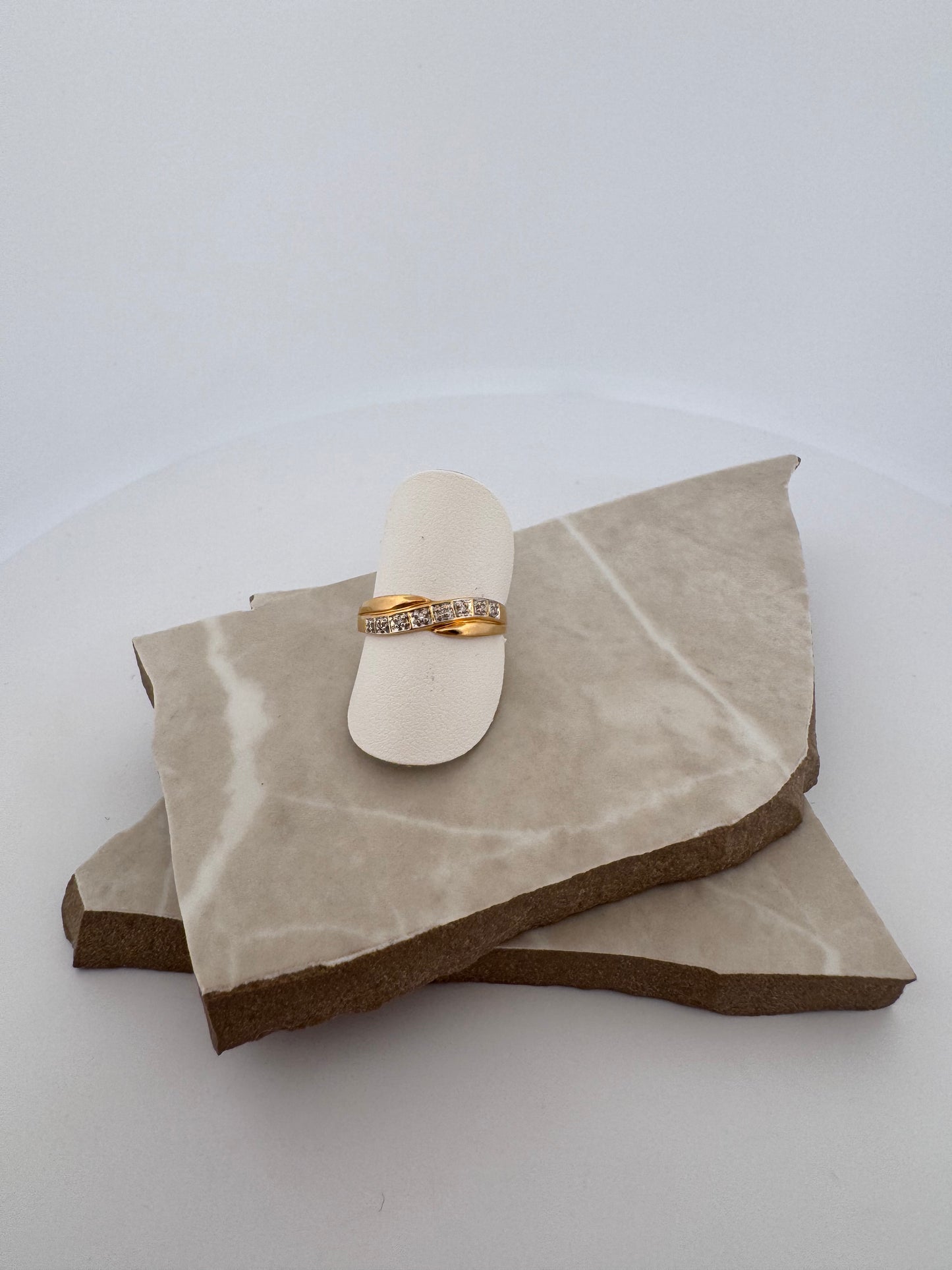 Second hand . Ring - stl. 18,0