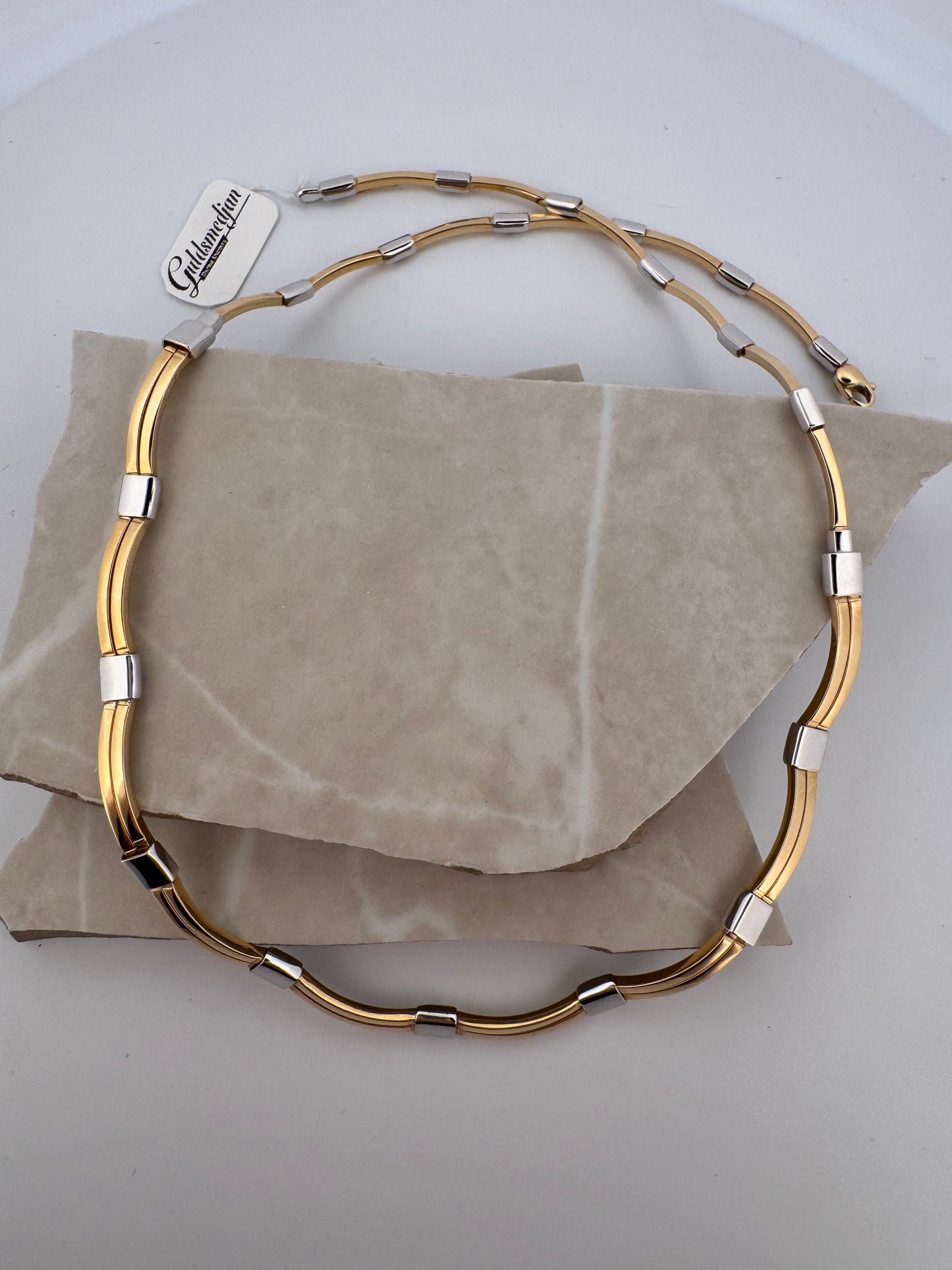 Second hand . Halsband - 45cm