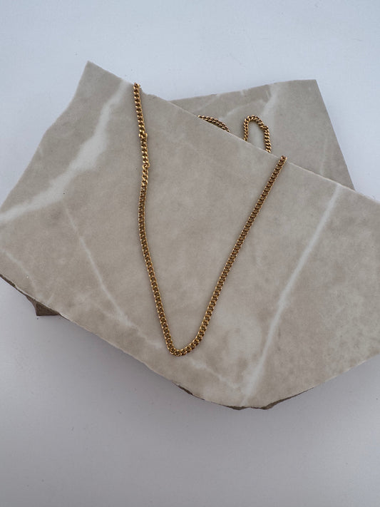 Second hand . Halsband - 57cm