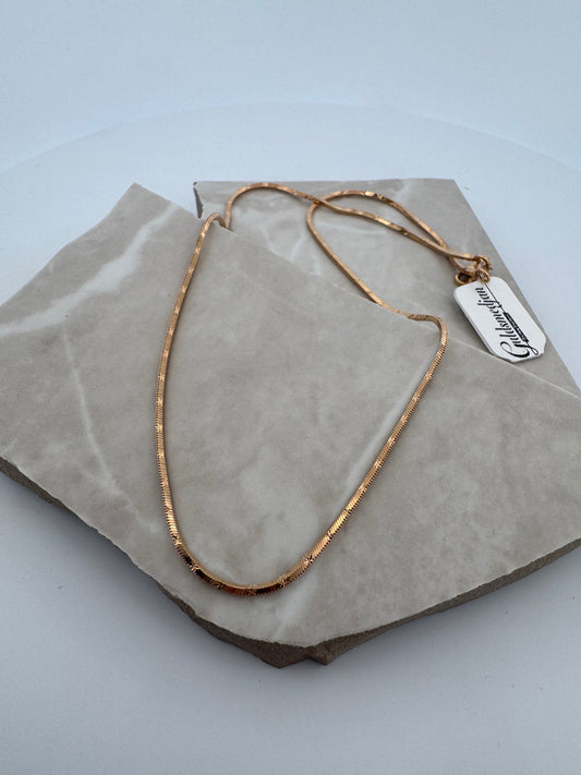 Second hand . Halsband - 38,5cm