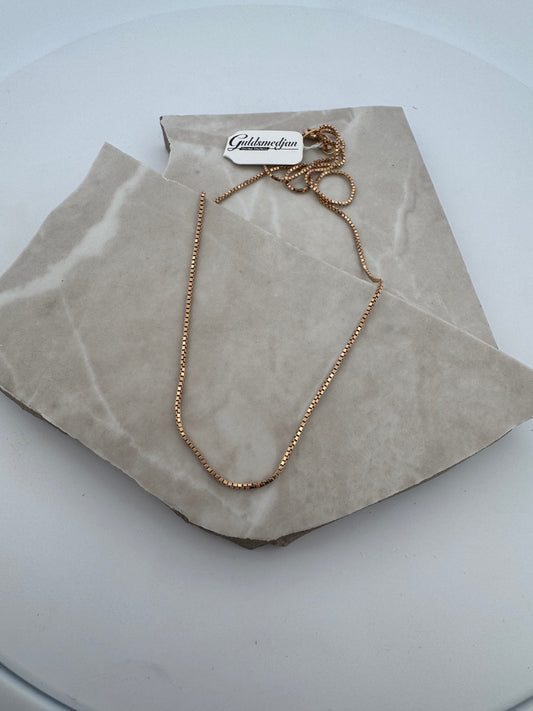 Second hand . Halsband - 42 cm