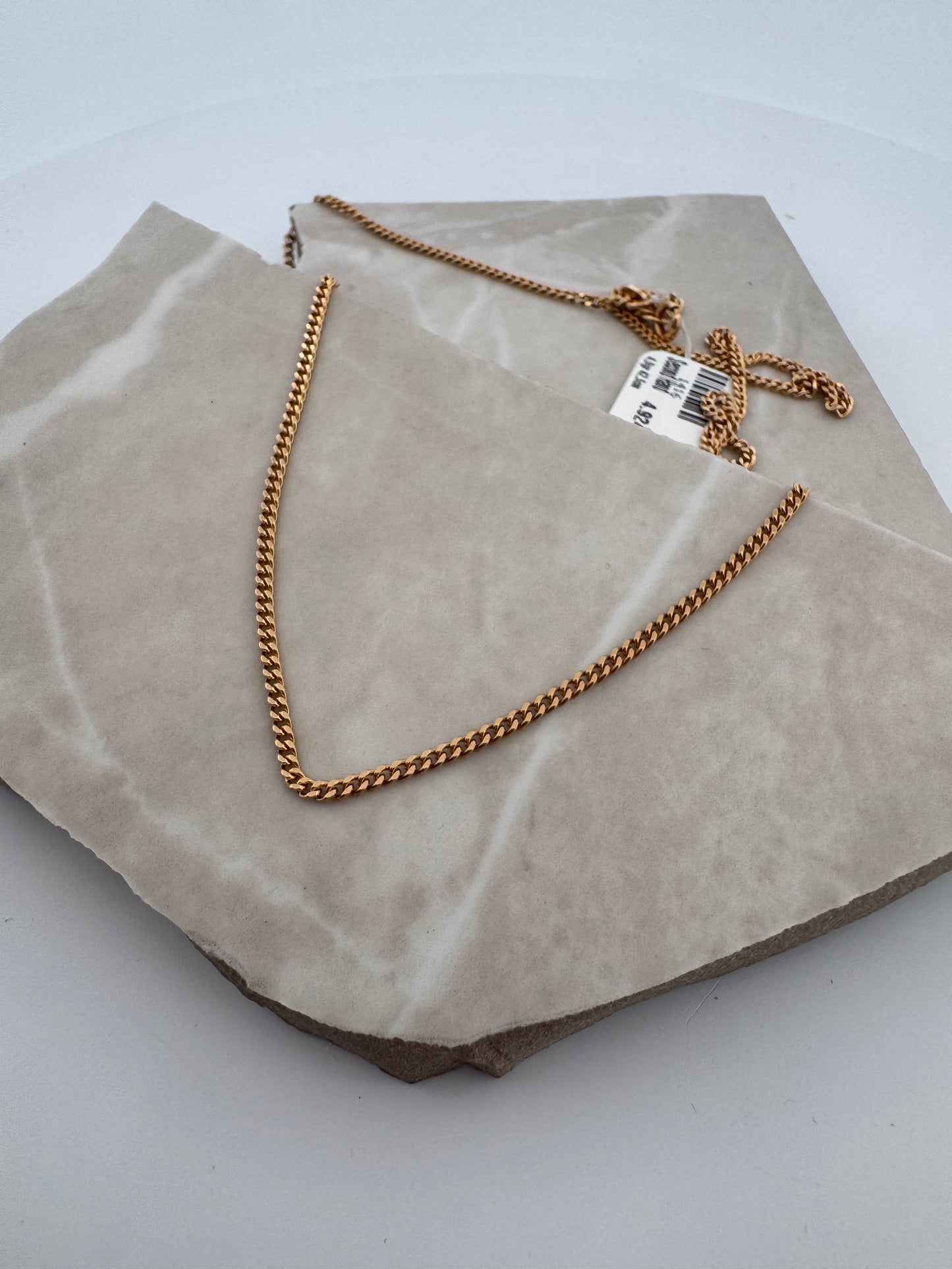 Second hand . Halsband - 42,5 cm