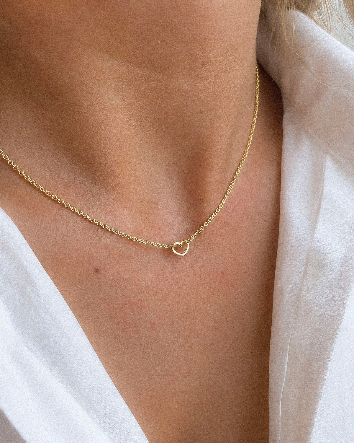 Love Vibe petite necklace gold