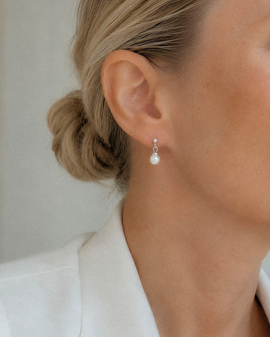 Petite Pearl single hanging studs