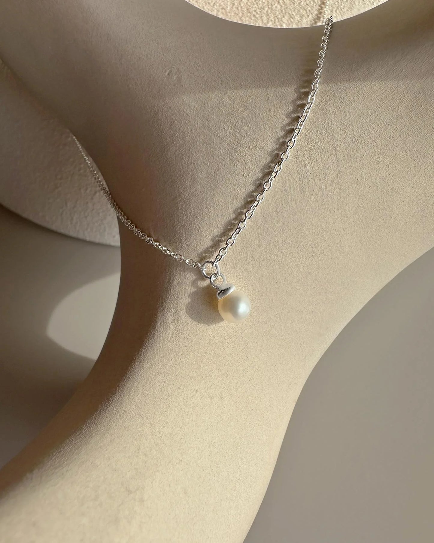 Petite Pearl Single Necklace