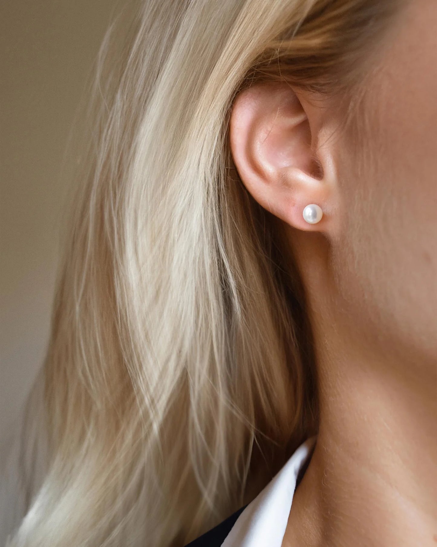 Petite Pearl Single Studs