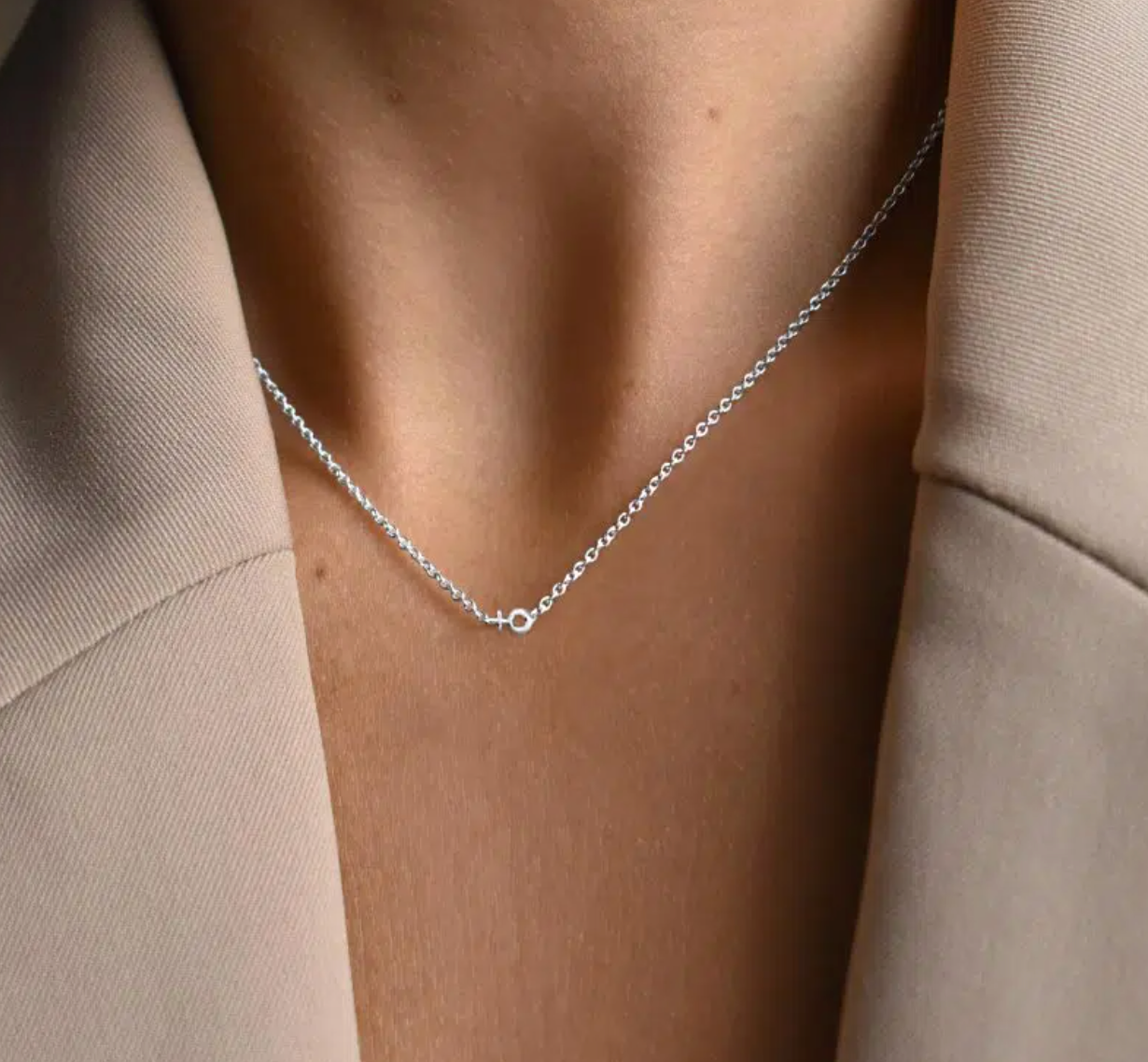 Women Unite drop necklace