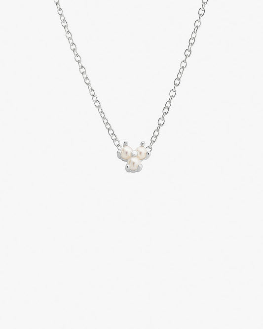 Petite Star pearl necklace